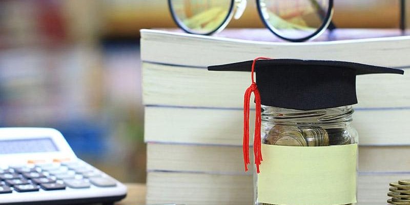 Javni poziv za dodjelu stipendije redovnim studentima za akademsku godinu 2021./2022.